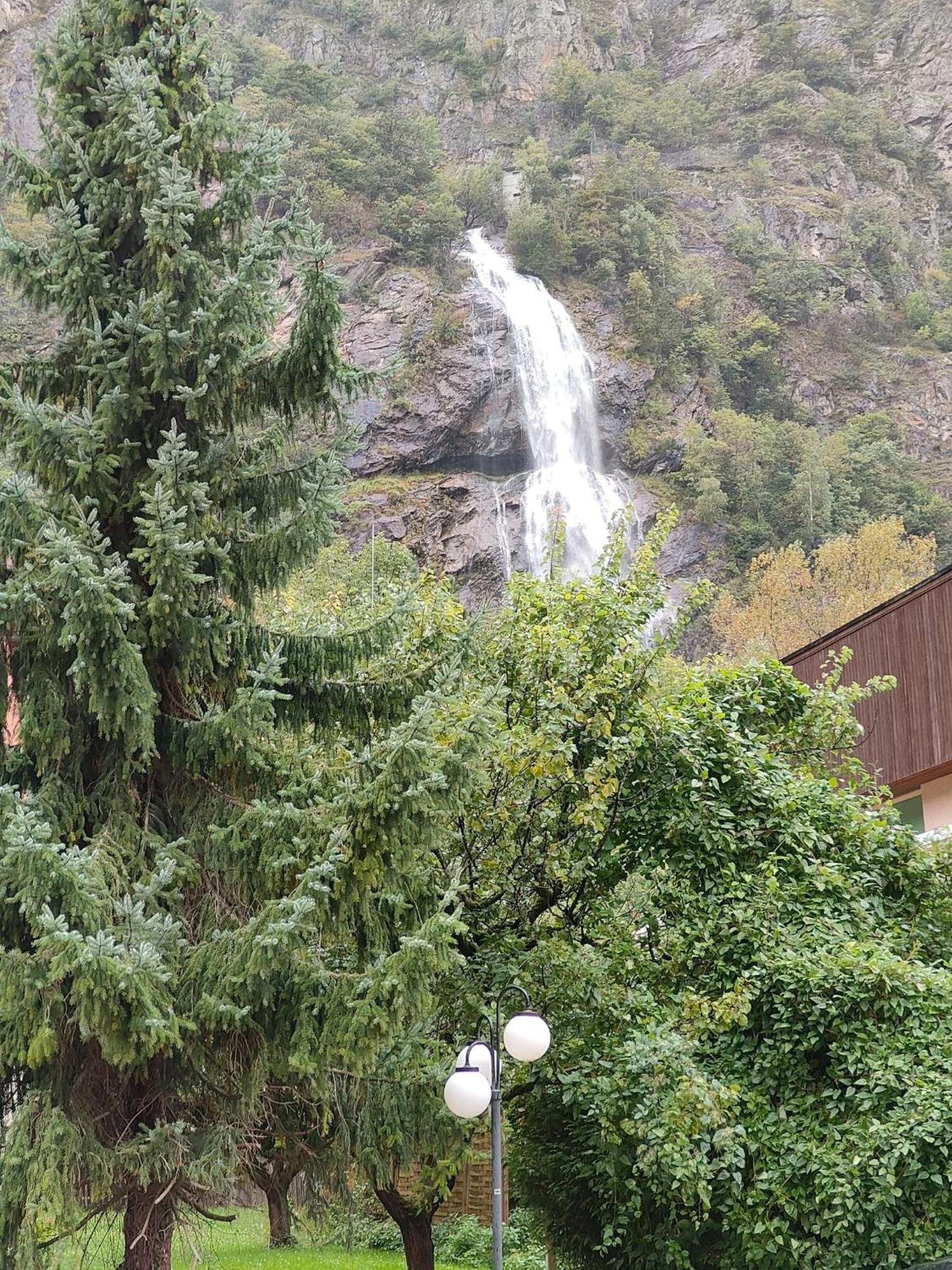 La Cascade Hotel Vernayaz Eksteriør billede